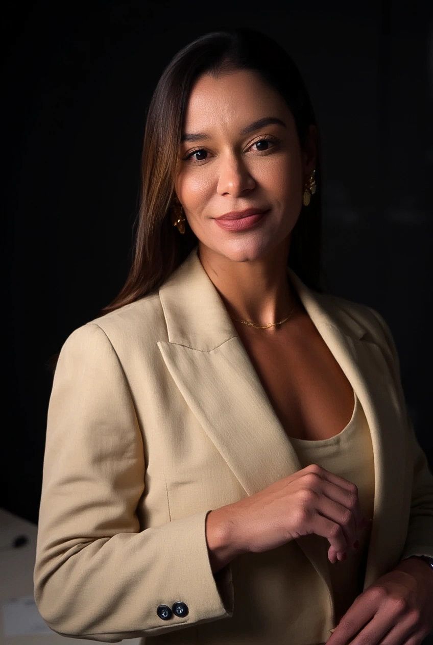 Dra. Talita Santos, cirurgiã plástica especialista em facelift no Rio de Janeiro
